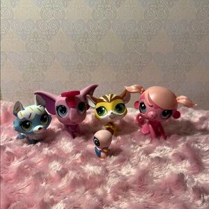 Littlest Pet Shop Pink and Blue Animal Figures #7